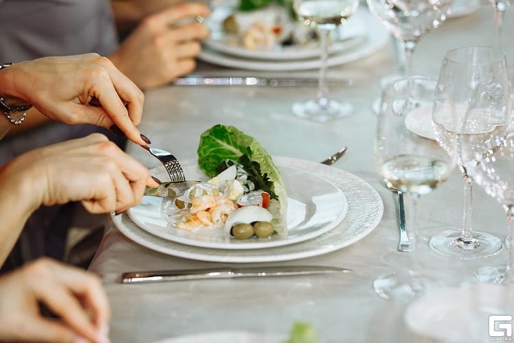 Fine Dining Etiquette: During The Meal 