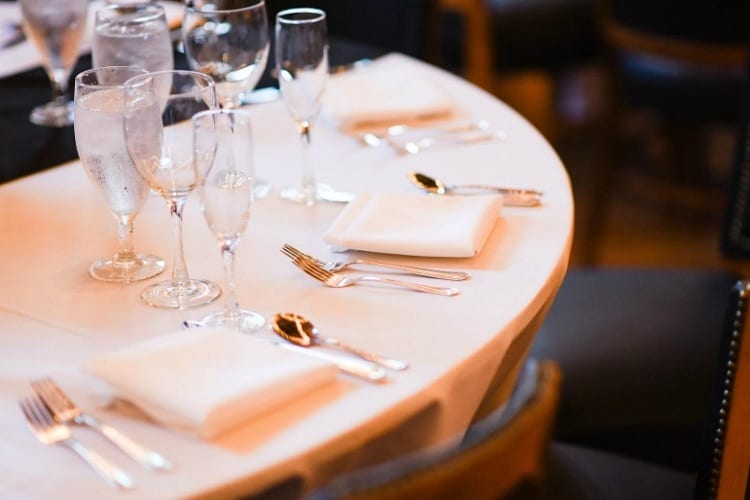 Fine Dining Etiquette: Before The Meal 